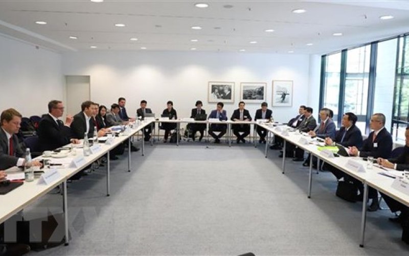 Đoàn Đảng Cộng sản Việt Nam đối thoại lý luận với đảng SPD của Đức