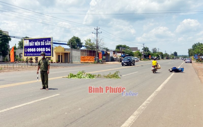 Lái xe bất cẩn gây tai nạn 