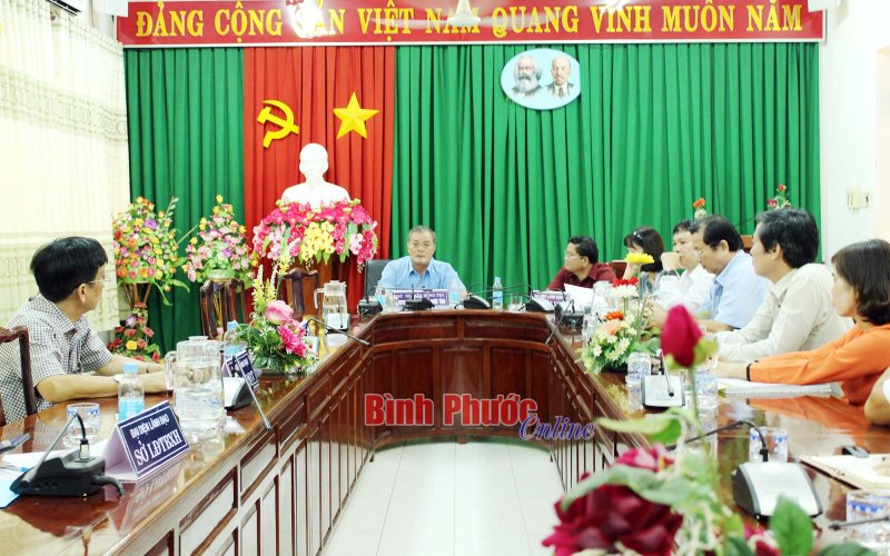 Lãnh đạo tỉnh làm việc với Trường cao đẳng Bình Phước về đề án tái cấu trúc