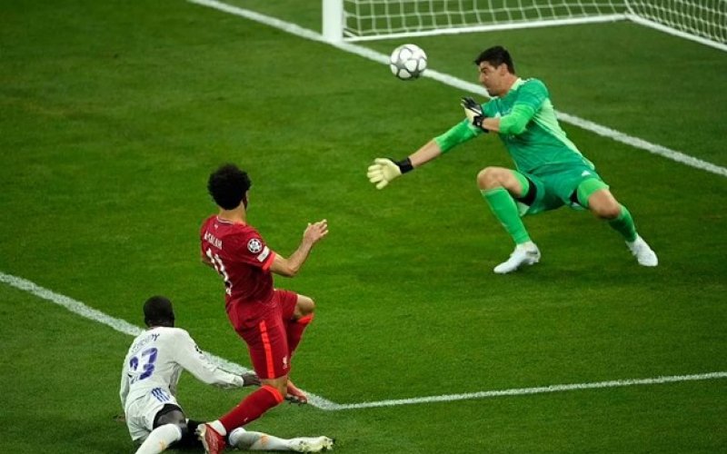 Người hùng Courtois nói gì sau khi lập kỷ lục trong ngày Real vô địch?