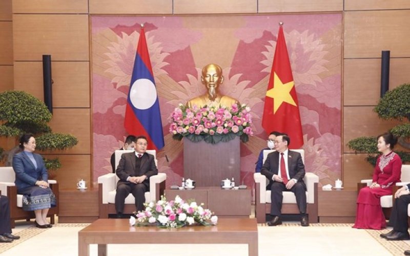 Phát triển quan hệ hữu nghị vĩ đại, đoàn kết đặc biệt Việt Nam - Lào