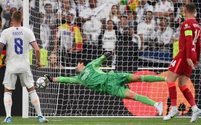 Thibaut Courtois xứng đáng cầu thủ xuất sắc nhất trận chung kết Euro Champions League