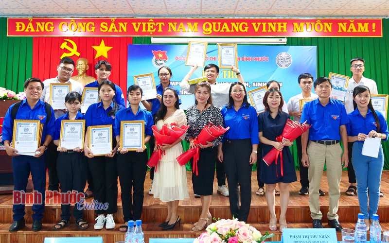 Trịnh Đình An nhất hội thi Olympic tiếng Anh học sinh, sinh viên tỉnh Bình Phước năm 2022 