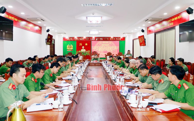 Bình Phước: 15 ngày thực hiện cao điểm, cấp căn cước công dân kết hợp tài khoản định danh điện tử được 6.459 trường hợp