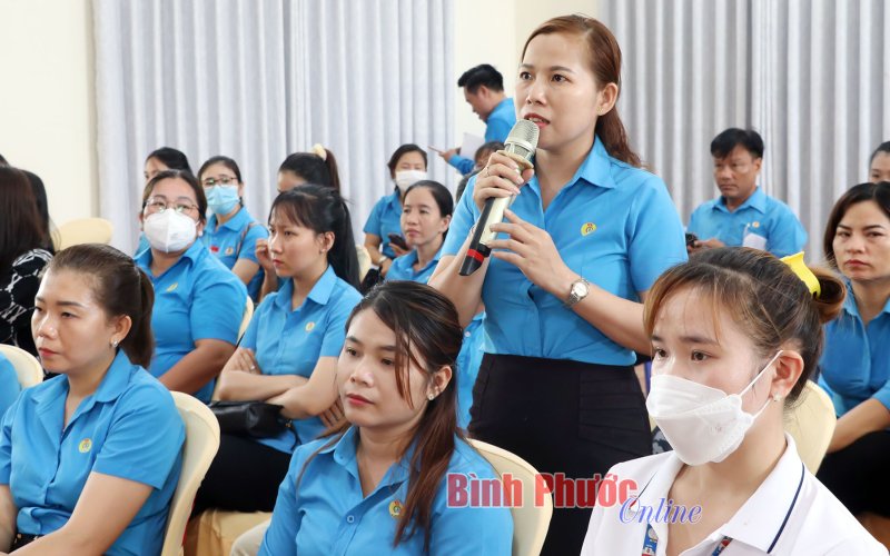 Bình Phước: Công nhân, người lao động đặc biệt quan tâm vấn đề việc làm, chuyển đổi nghề