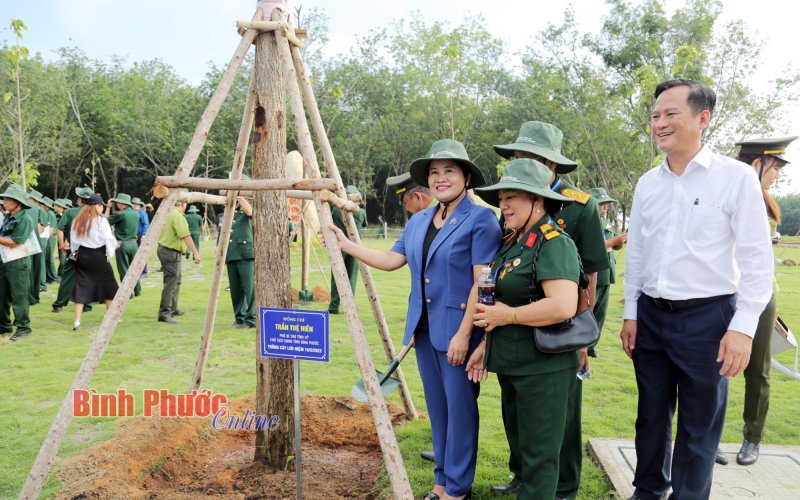 Bình Phước: Phát động trồng cây “Đời đời nhớ ơn Bác Hồ” năm 2023