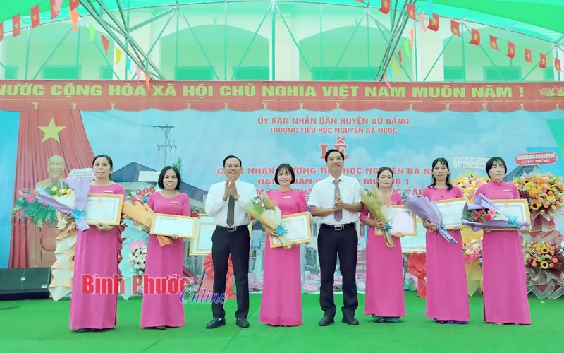 Bù Đăng: Thêm 1 trường đạt chuẩn quốc gia mức độ 1