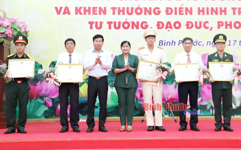 Chuyển biến sau 2 năm thực hiện Kết luận 01-KL/TW của Bộ Chính trị