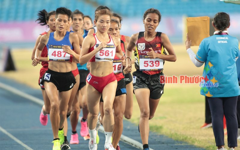 Cô gái vàng Nguyễn Thị Oanh và tham vọng lập “poker” điền kinh