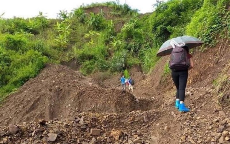 Cô giáo bám bản tử vong trên đường đến trường: Bộ trưởng GD&ĐT gửi thư chia buồn