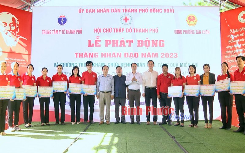 Đồng Xoài phát động Tháng nhân đạo năm 2023