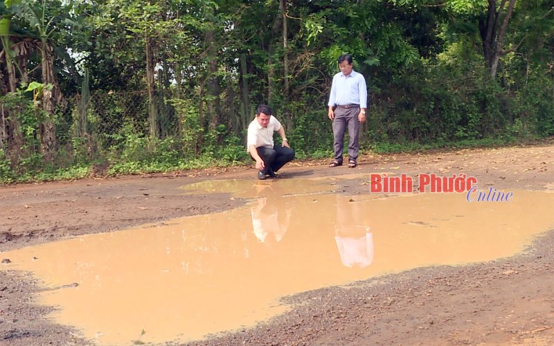 Đường liên ấp An Sơn - Bù Dinh: Cần sớm nâng cấp, sửa chữa