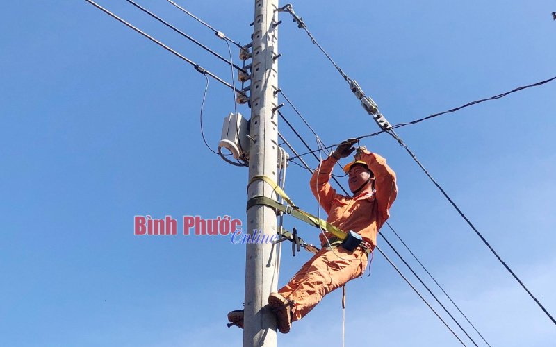 EVN kiến nghị địa phương tăng cường hỗ trợ thực hiện tiết kiệm điện