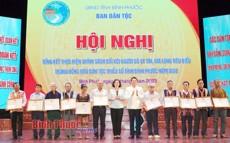 Già làng, người uy tín có nhiều đóng góp cho sự phát triển của Bình Phước