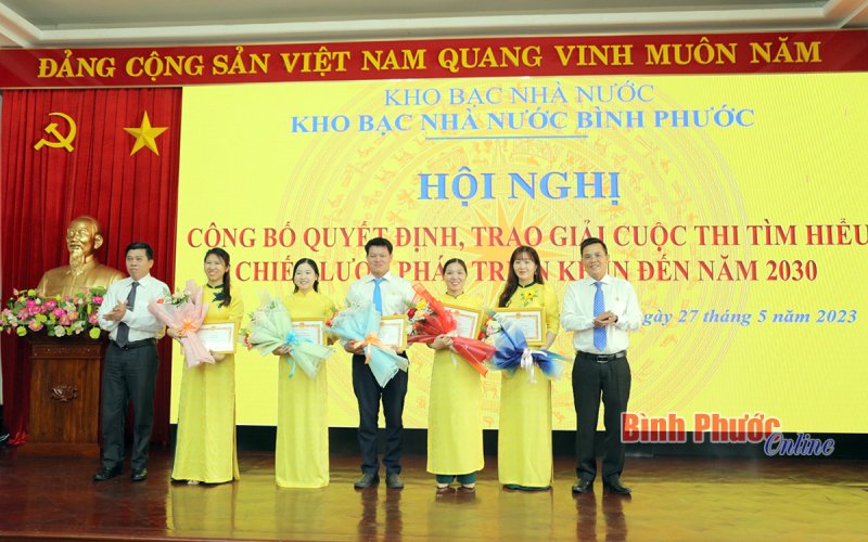 Kho bạc Nhà nước Bình Phước kỷ niệm 77 năm Ngày truyền thống ngành