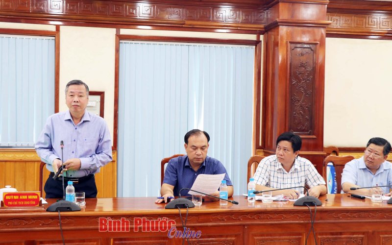 Lãnh đạo tỉnh giải quyết vướng mắc các dự án giao thông tại Phú Riềng