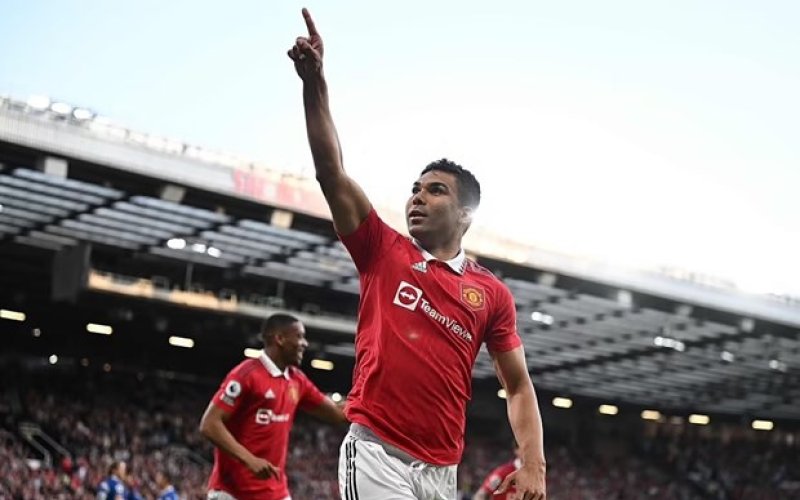 M.U giành vé dự Champions League sau màn 'hủy diệt' Chelsea