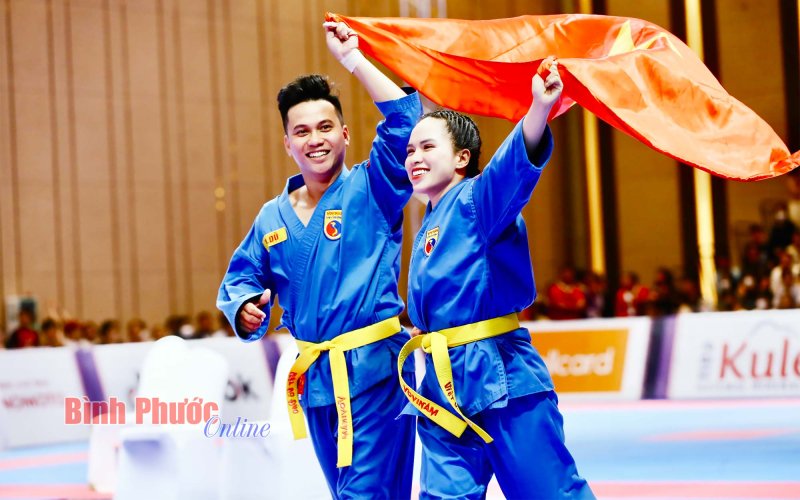 Phó Thủ tướng Chính phủ Campuchia xem và cổ vũ môn vovinam