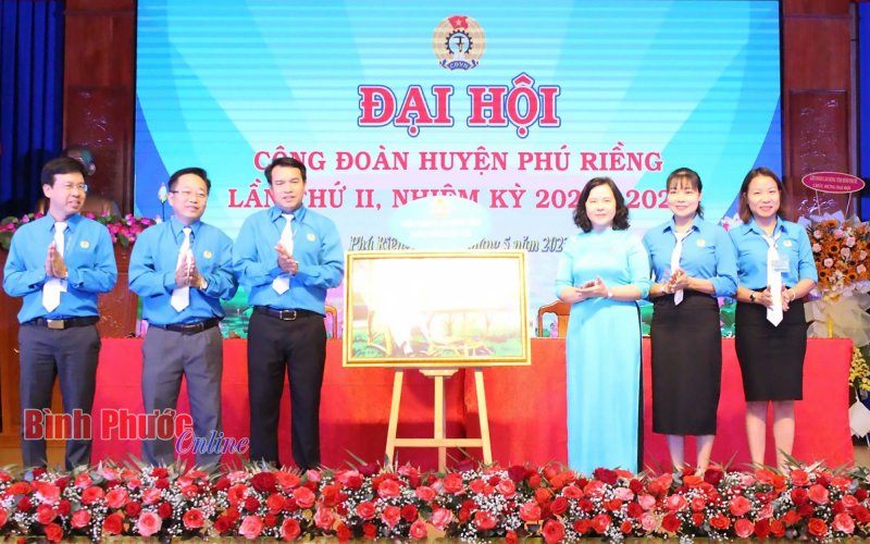 Phú Riềng: Đại hội Công đoàn huyện lần thứ II
