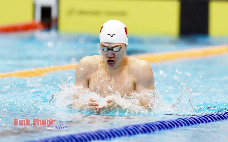 SEA Games 32: Trần Hưng Nguyên lập cú hattrick vàng đầu tiên cho thể thao Việt Nam