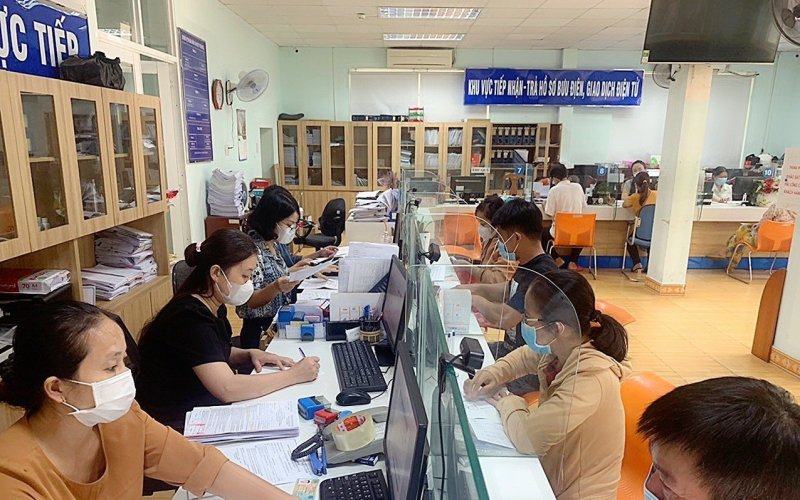 Tạo điều kiện cho người dân thụ hưởng chính sách, kể cả rút BHXH một lần