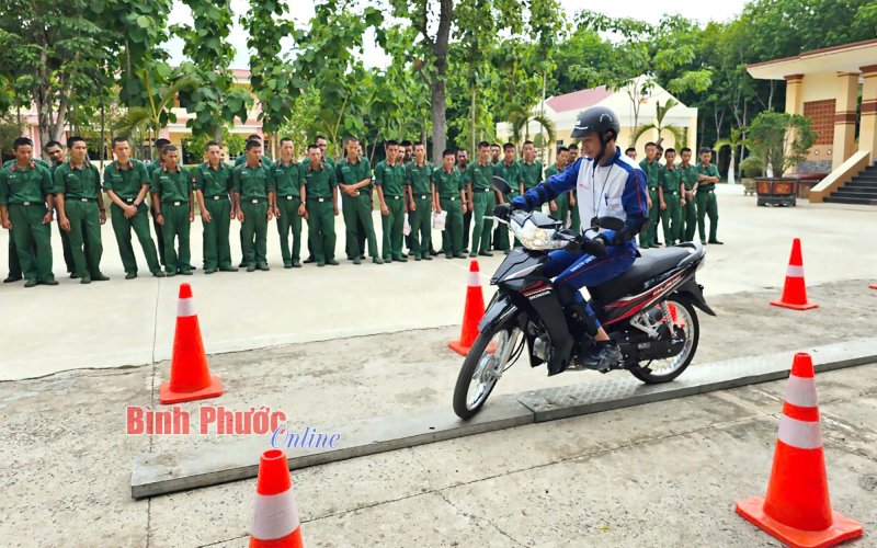 Tập huấn kiến thức, kỹ năng lái xe an toàn