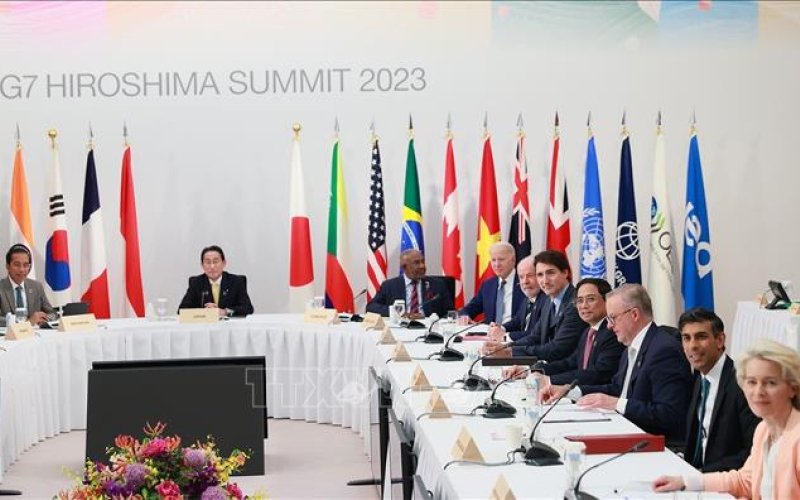 Thủ tướng dự phiên thảo luận 'Cùng hợp tác giải quyết đa khủng hoảng'