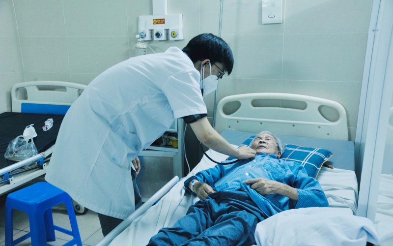 Tiến tới ‘quản lý bền vững’ dịch COVID-19