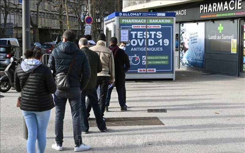 WHO: Đại dịch COVID-19 khiến nhân loại mất đi hàng trăm triệu năm tuổi thọ