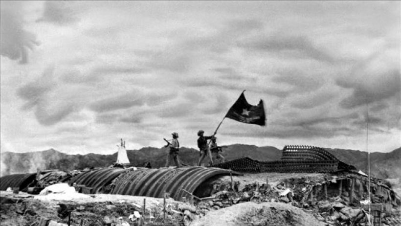 70 năm Chiến thắng Điện Biên Phủ: Nhà xuất bản Thông tấn ra mắt sách ảnh 'Điện Biên Phủ - Điểm hẹn lịch sử'