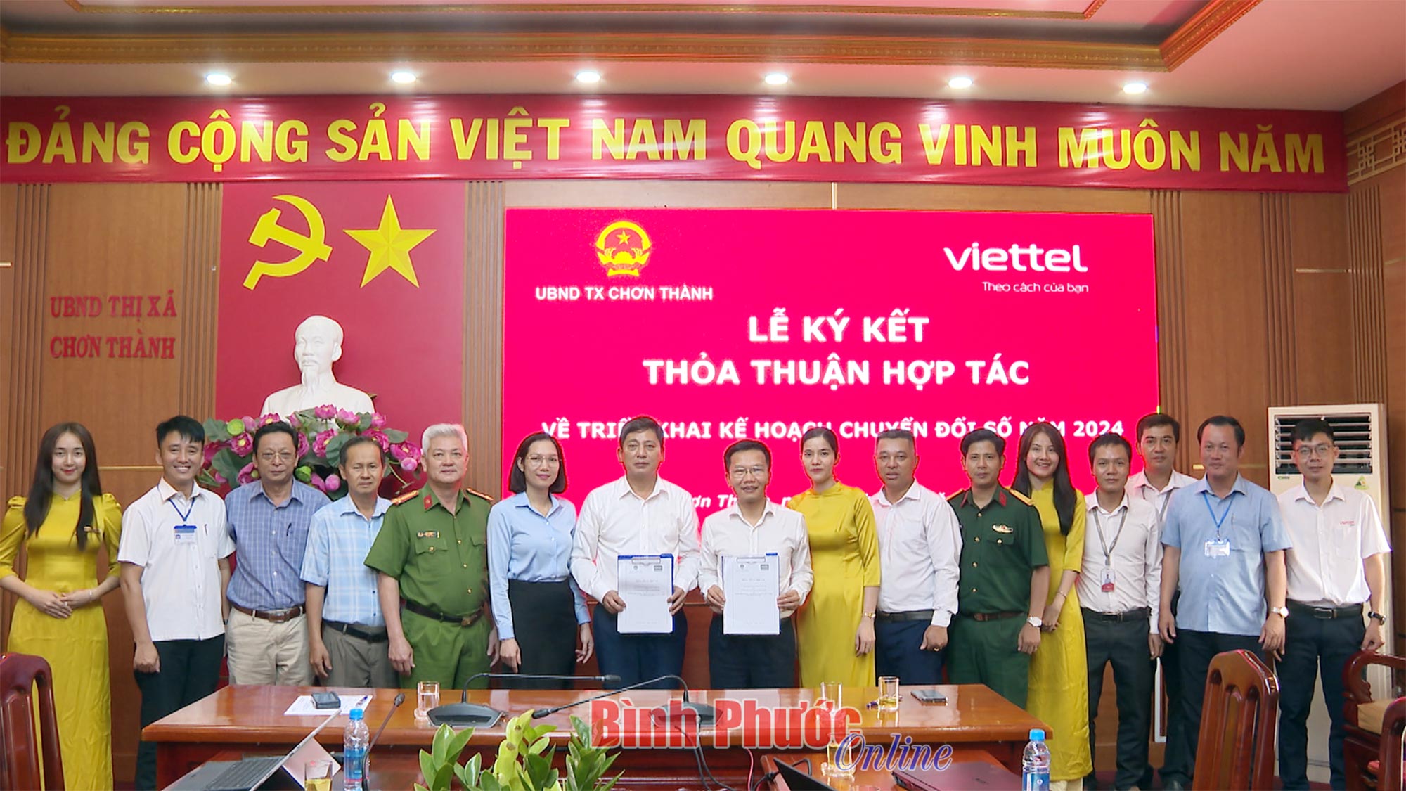 Chơn Thành và Viettel Bình Phước hợp tác chuyển đổi số