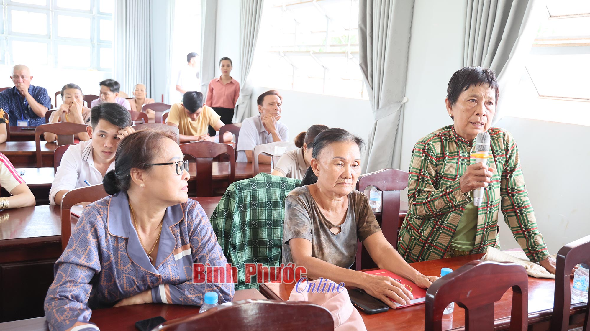 Đại biểu HĐND tỉnh tiếp xúc cử tri xã Phước Thiện