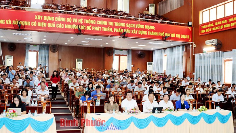 Đại biểu Quốc hội tỉnh tiếp xúc cử tri thành phố Đồng Xoài, thị xã Bình Long
