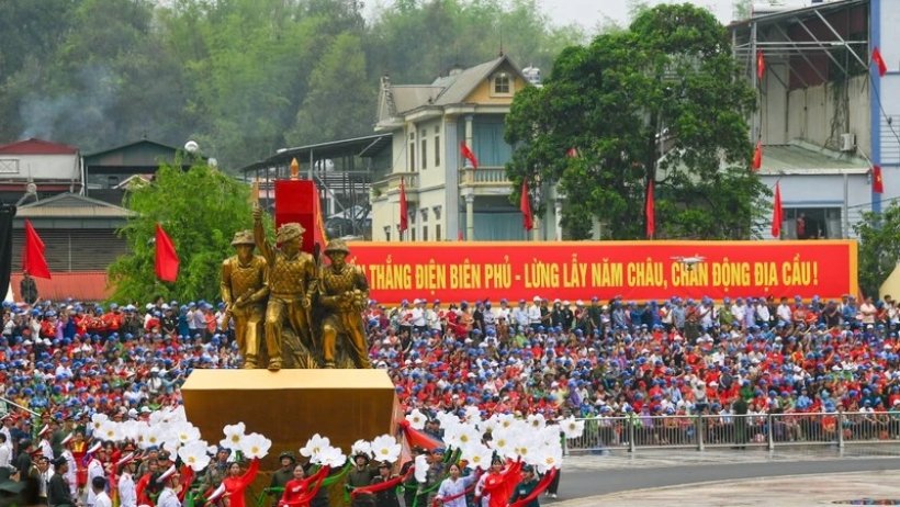 Diễu binh, diễu hành kỷ niệm trọng thể 70 năm Chiến thắng lịch sử Điện Biên Phủ