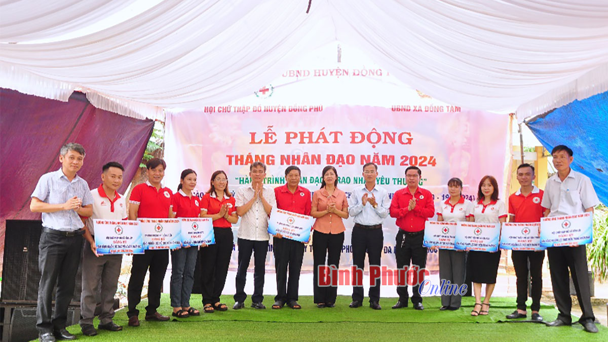 Đồng Phú phát động Tháng nhân đạo 2024