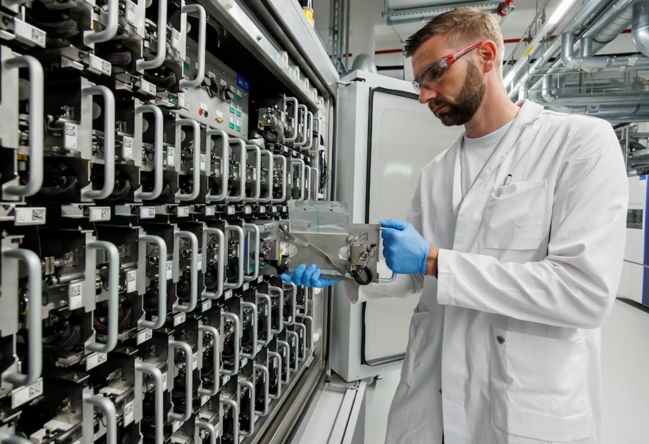 Giới khoa học tìm kiếm loạt giải pháp thay thế pin lithium