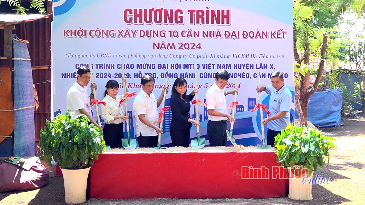 Lộc Ninh: Xây dựng 10 căn nhà đại đoàn kết