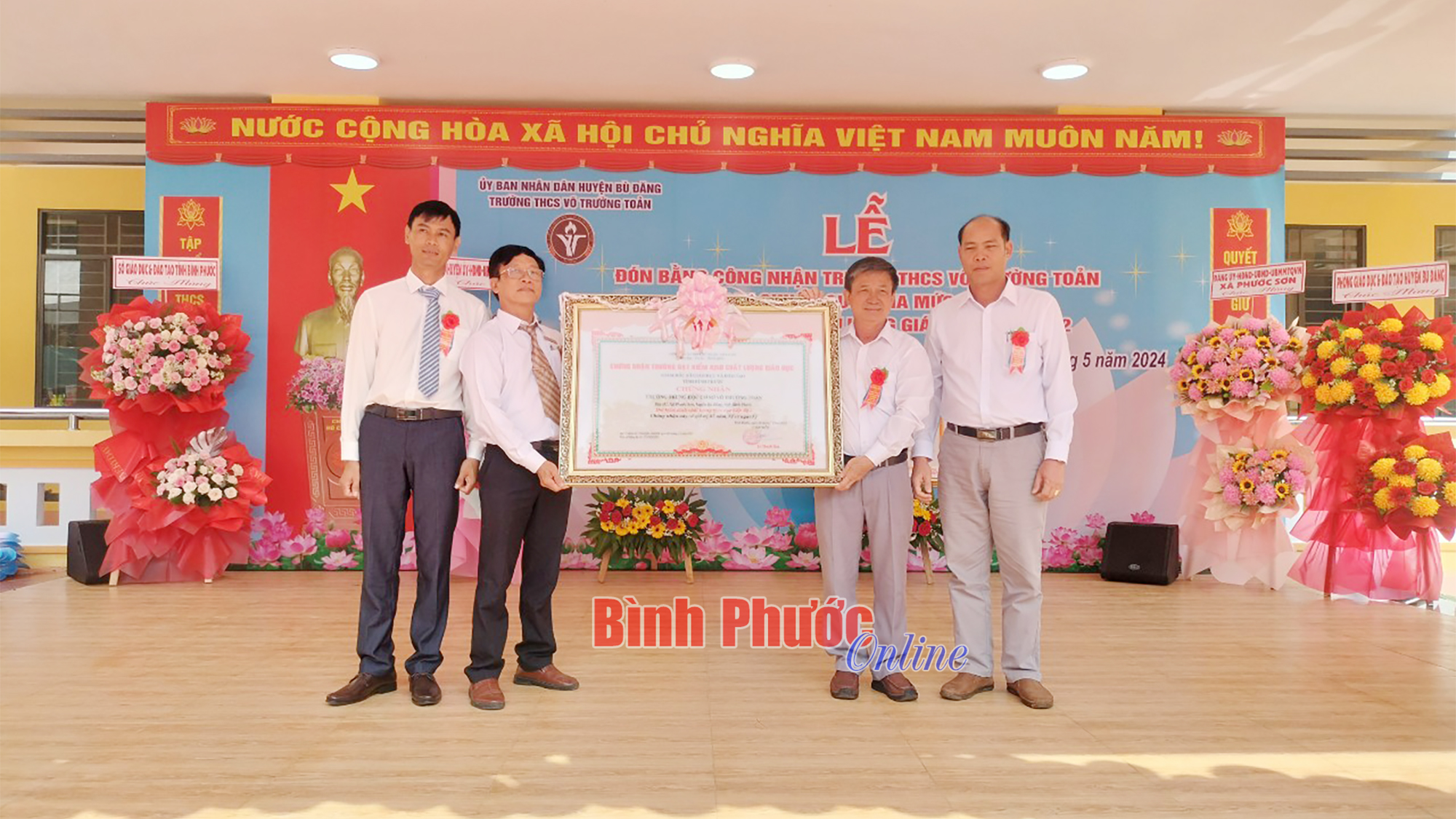 Trường THCS Võ Trường Toản đạt chuẩn quốc gia