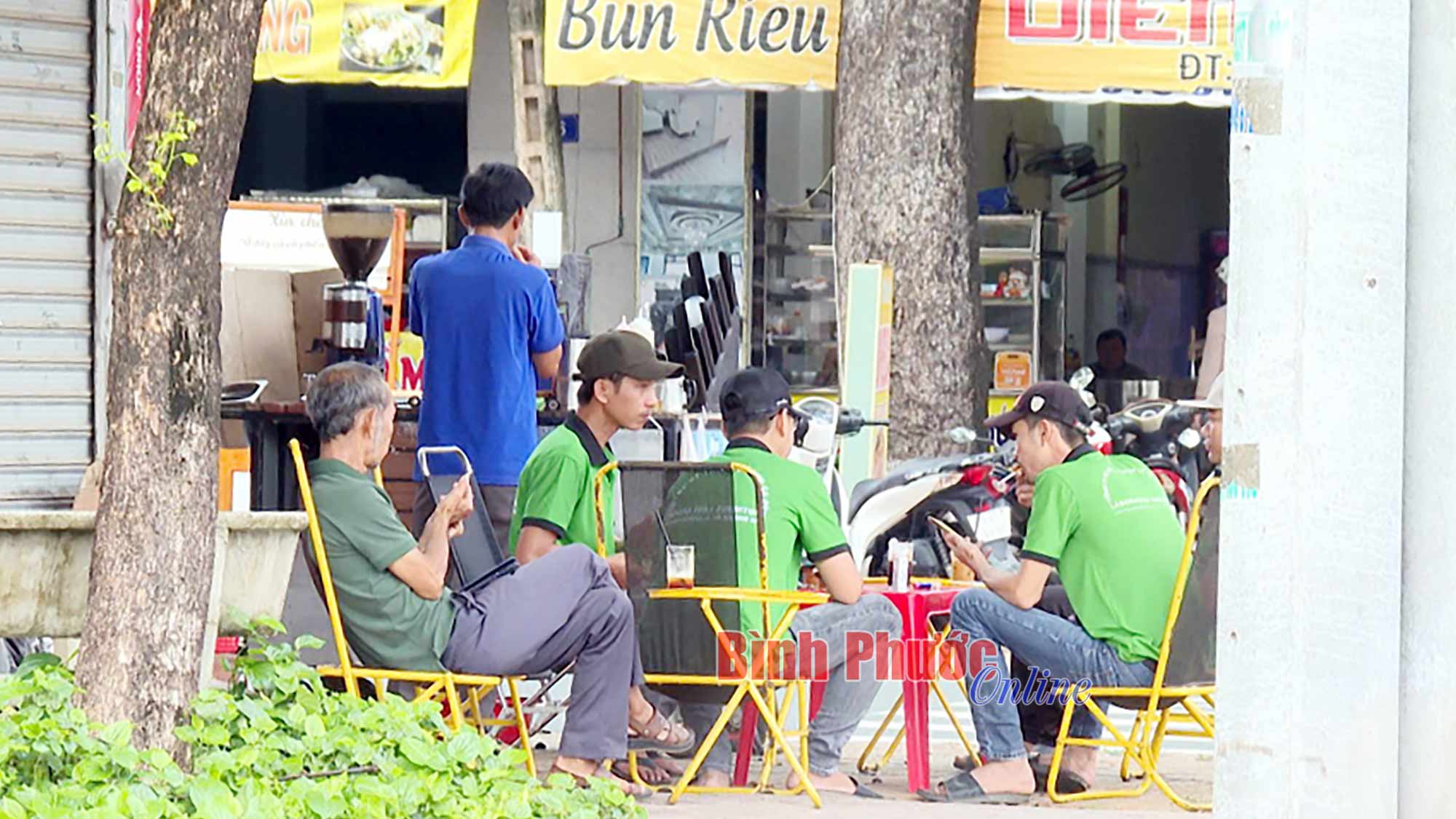32,9% người từ 15 tuổi trở lên từng phải hút thuốc lá thụ động