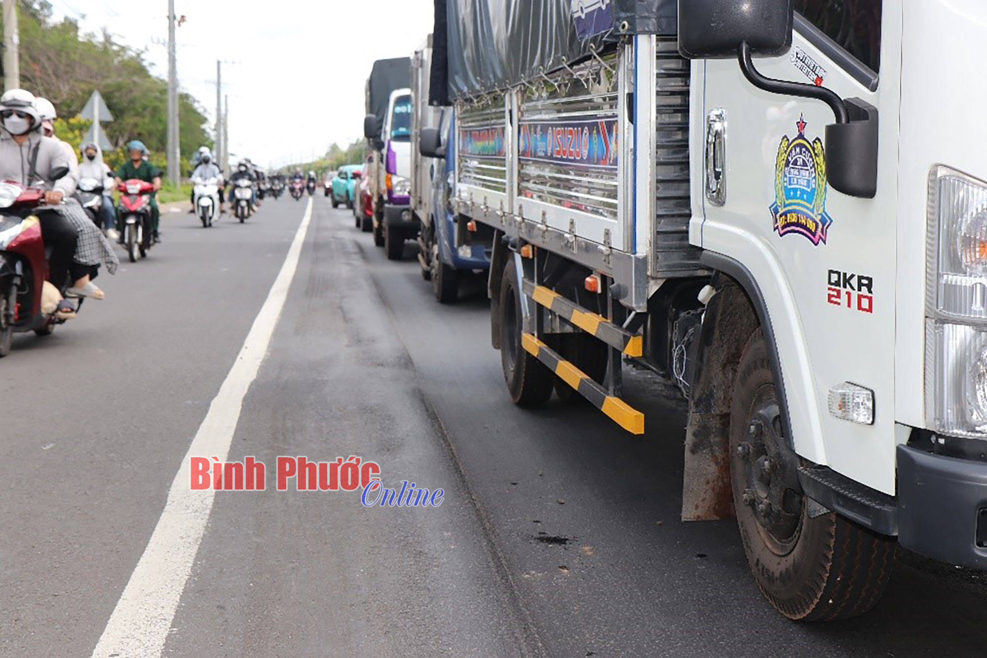 Đảm bảo an toàn giao thông mùa mưa