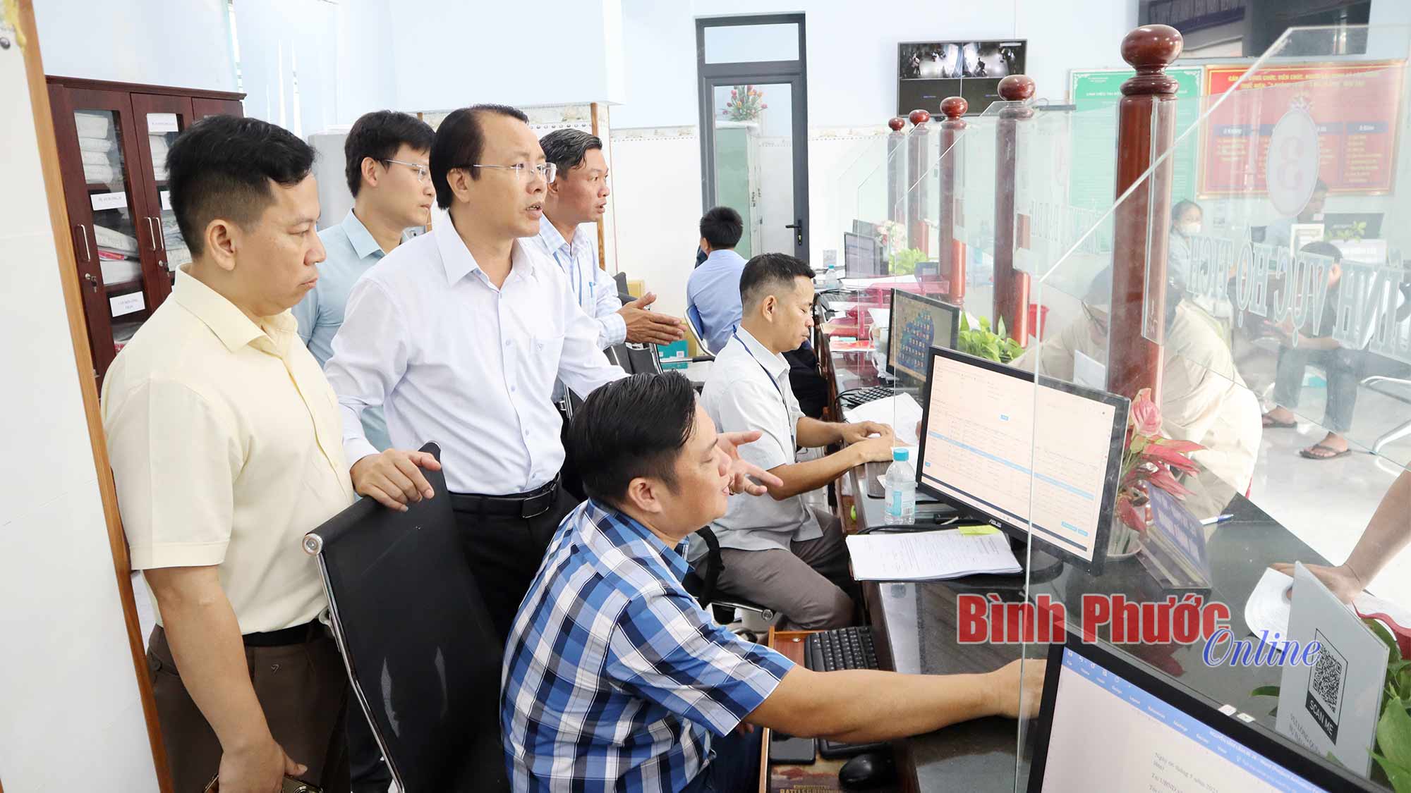 Đồng Xoài chuẩn bị điều kiện để giải quyết thủ tục hành chính khi thực hiện chính quyền 2 cấp