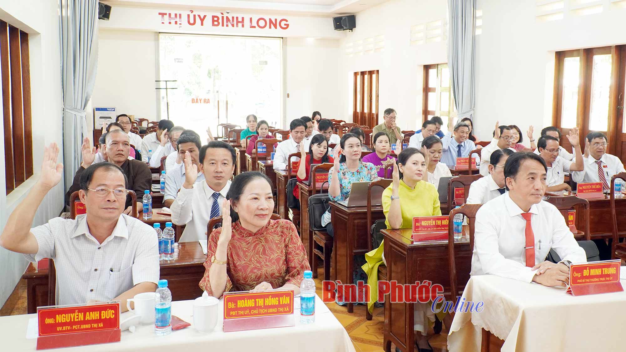 Kỳ họp chuyên đề HĐND thị xã Bình Long thông qua 3 nghị quyết