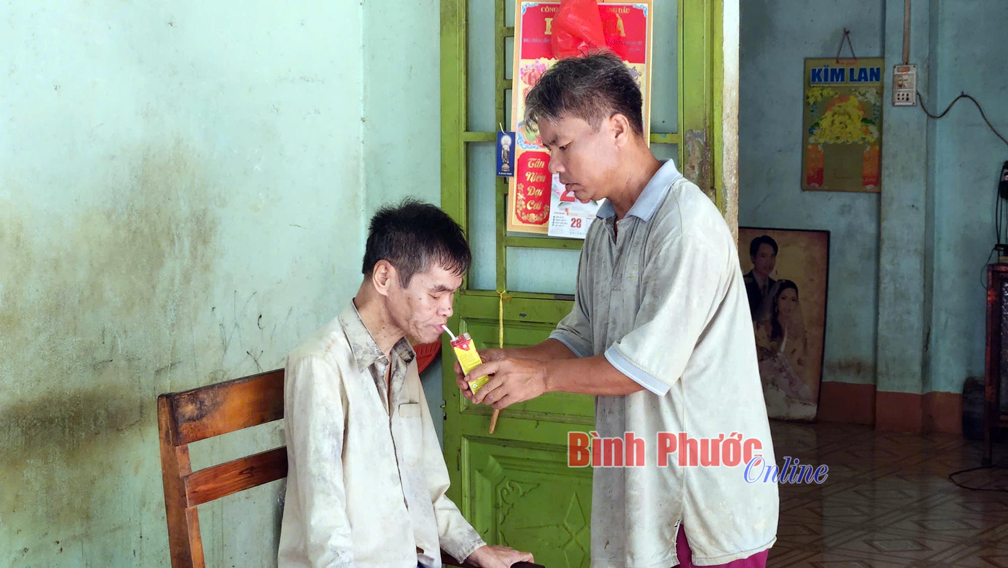 Người đàn ông bệnh tật "gánh" cả gia đình 