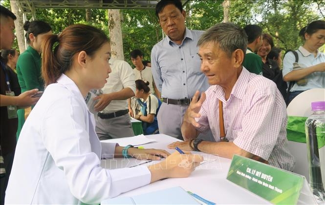 Nỗ lực cải thiện tầm vóc, trí lực cho người dân