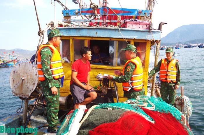 Tăng cường tuyên truyền chống khai thác IUU