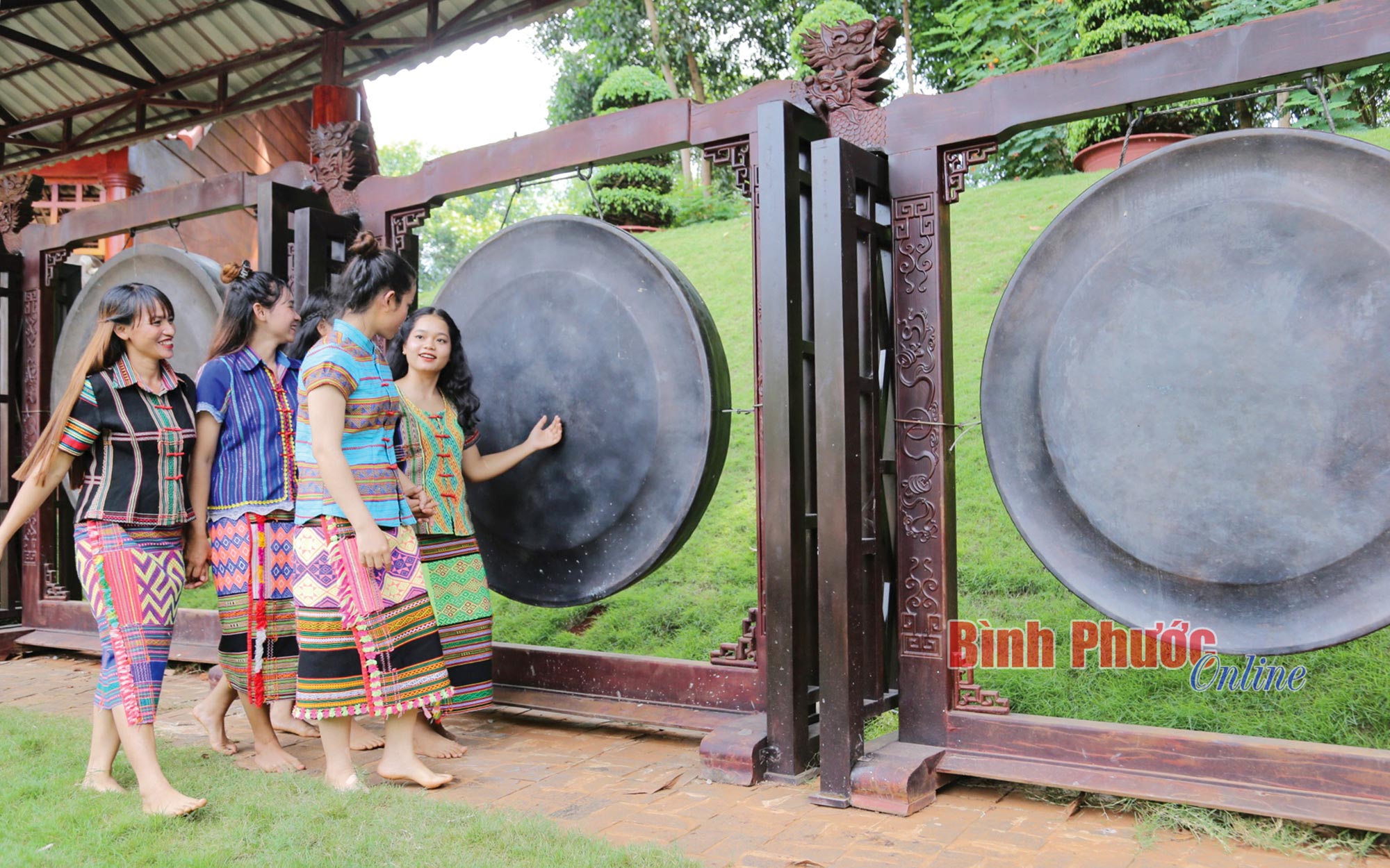 Thúc đẩy phát triển du lịch, đảm bảo thực hiện tăng trưởng kinh tế 2 con số