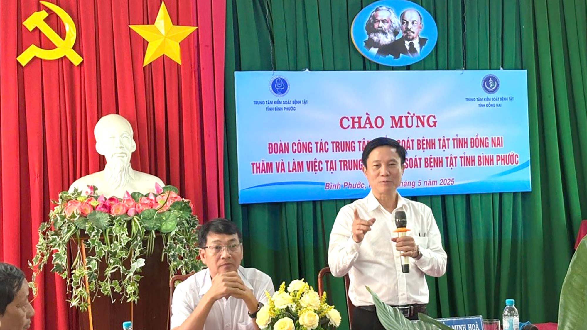 Trung tâm Kiểm soát bệnh tật tỉnh Đồng Nai và Bình Phước họp bàn về sáp nhập