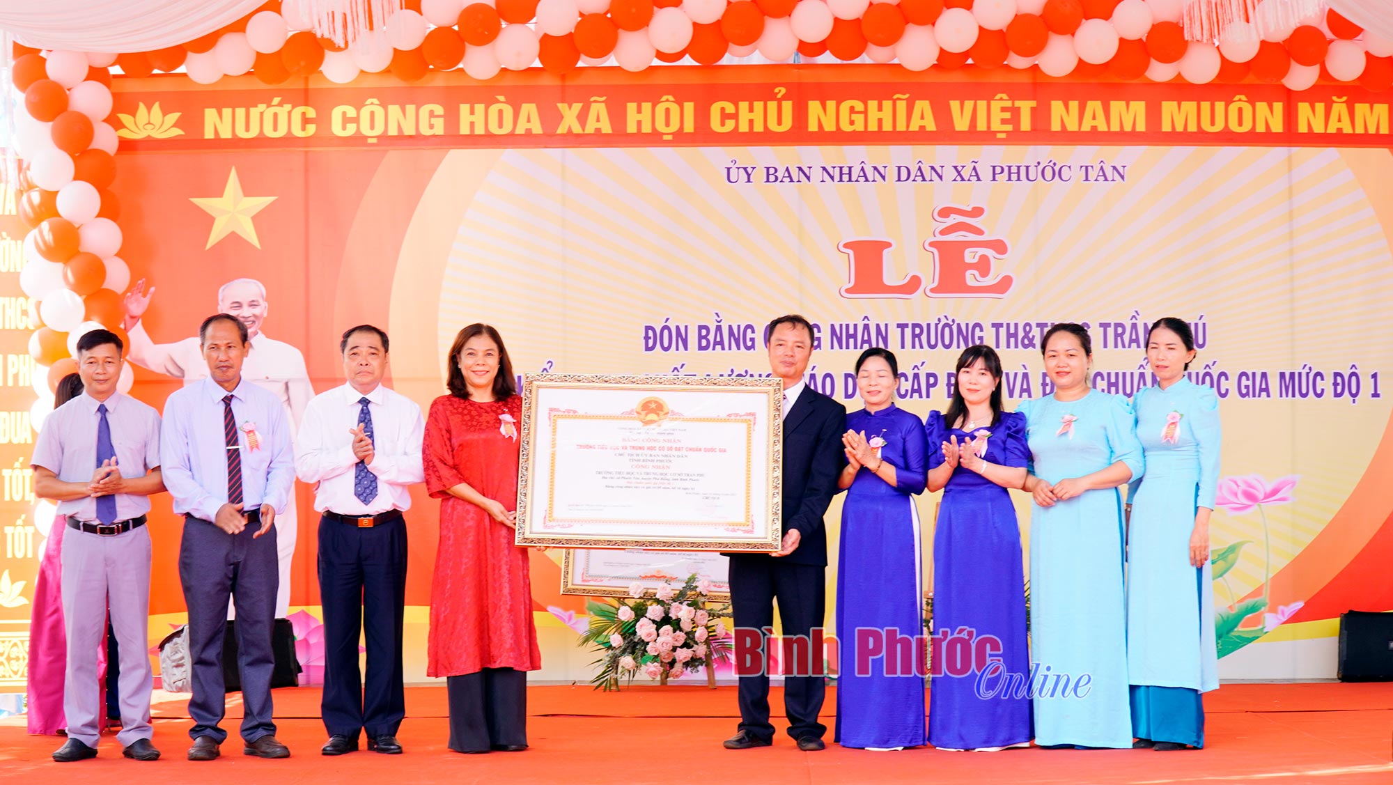Trường TH&THCS Trần Phú đạt chuẩn quốc gia mức độ 1