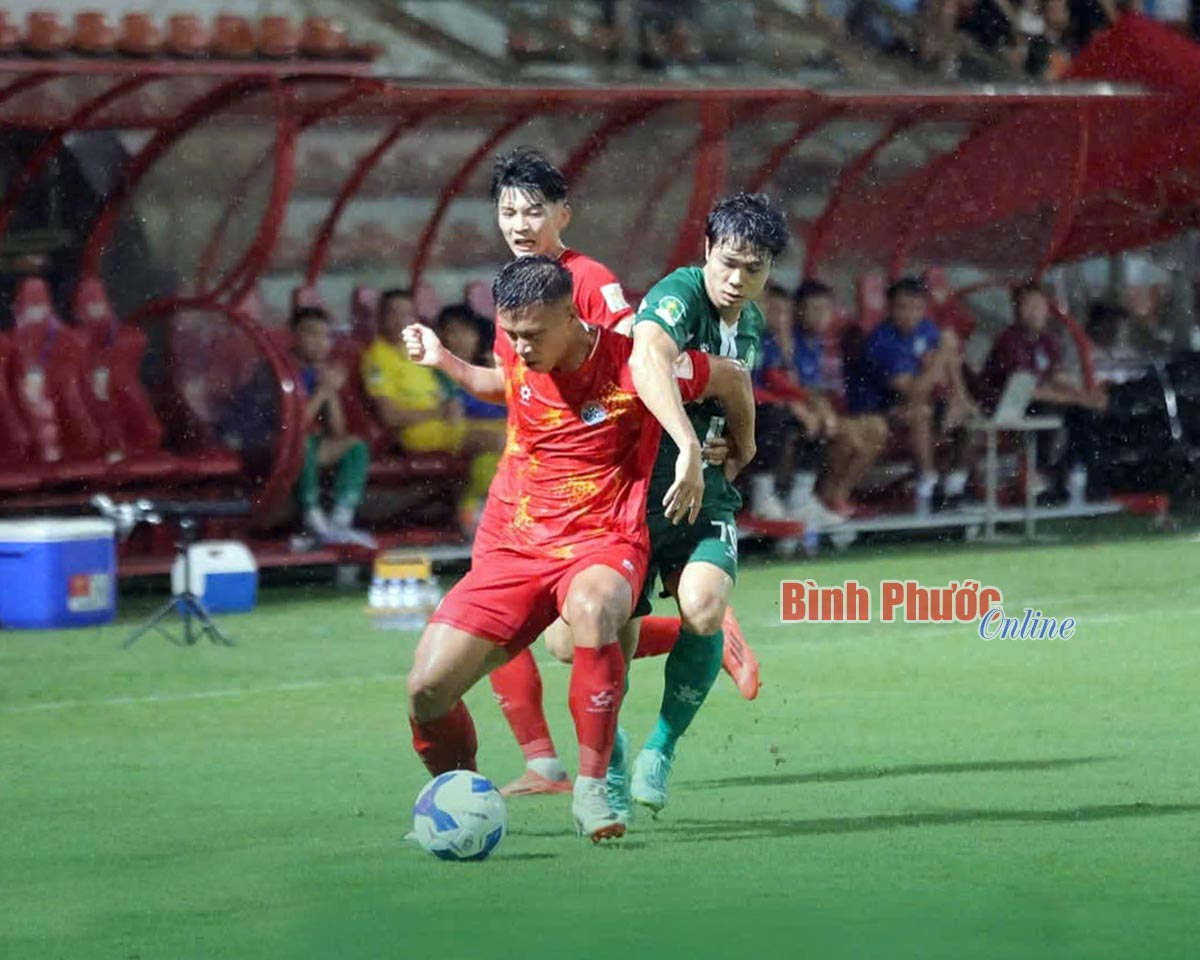 Trường Tươi Bình Phước cách vé play-off 1 trận thắng