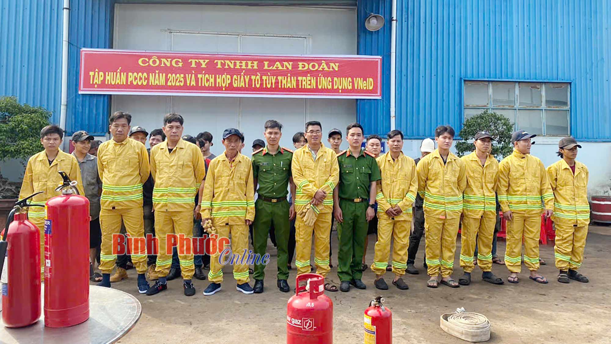 Tuyên truyền phòng cháy, chữa cháy lồng ghép hướng dẫn tích hợp giấy tờ